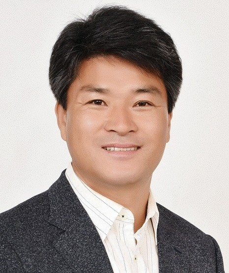 ▲김성찬 <br>①조국혁신당 ②1978.06.04(46세)	③부안군 부안읍 석정로	④농업 ⑤전주대학교 전자매체공학부 졸업 / 전 전주대학교 대학산학관 커플링 사업 특강 강사 ⑥전 민주당대통령후보대한민국대전환선거대책위원회총괄특보단특보 ⑦없음