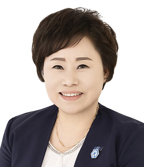 ▲진창님<br>①조국혁신당 ②1967.10.20(58) ③부안군 부안읍 낭주길 ④(유)낭주고속관광 대표 ⑤전주대학교 한문교육과 졸업 ⑥(현)부안해경정책자문회의 부회장 / (현)청춘시대웰케어주간보호센터 운영위원장 ⑦없음