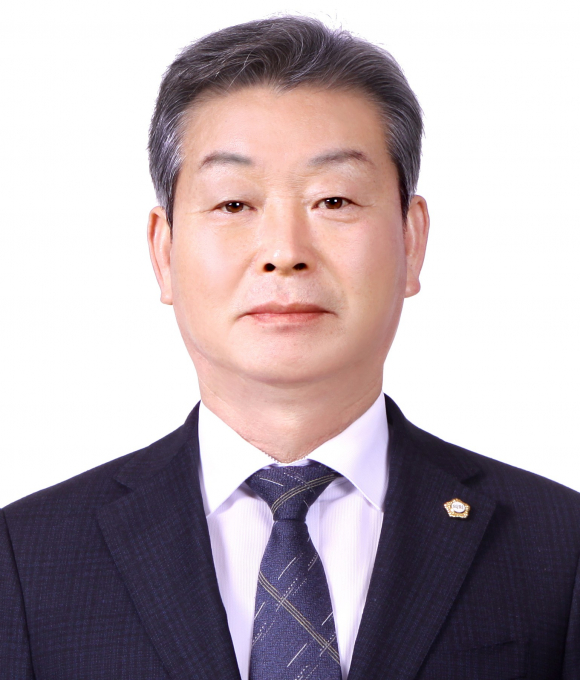 ▲이현기<br>①더불어민주당 ②1961.03.18(65세) ③부안군 보안면 선돌로 ④군의원 ⑤호원대학교 경영학과 졸업 ⑥(전)제4대 부안군의회의원 / (현)부안군의회의원 ⑦없음