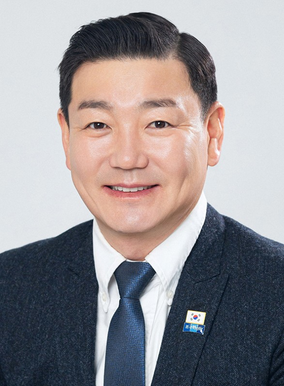 ▲이상수 <br>①조국혁신당 ②1972.01.16(54) ③부안군 진서면 청자로 ④영웅수산 대표 ⑤전북대학교 법무대학원 법학과 석사과정 1학기 재학중 ⑥(현)조국혁신당 전북특별자치도당 소상공인 위원장 / (현)전북대학교 최고위발전회 위원 ⑦5건