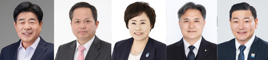 사진 왼쪽부터 부안군수후보 김성수, 도의원후보 최안식, 군의원 가 후보 진창임, 군의원 다 후보  김정군, 군의원 라 후보 이상수