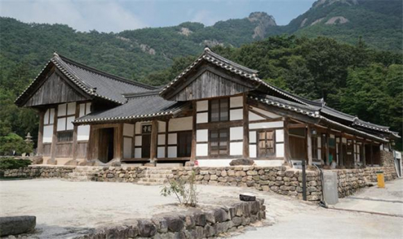 내소사 설선당과 요사